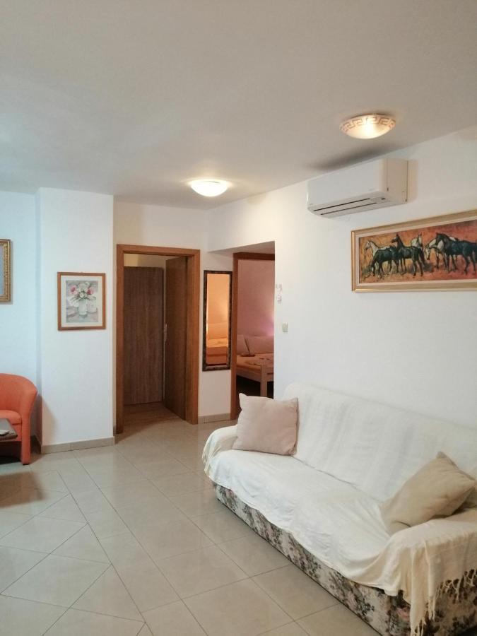 Apartments With A Parking Space Dramalj, Crikvenica - 5592 Exterior photo